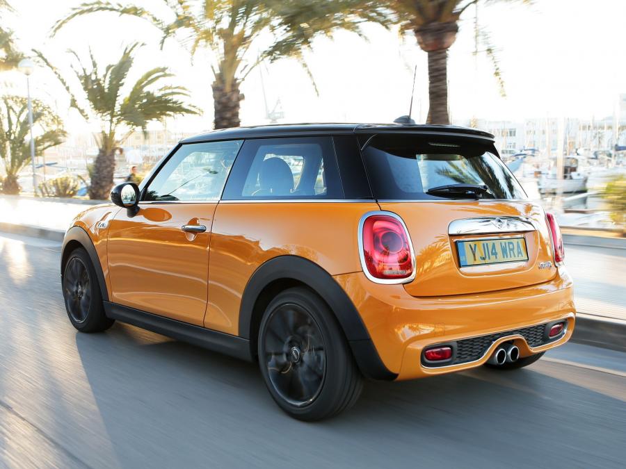  Mini Cooper S 2014 года  (UK) (фото 5 из 30)